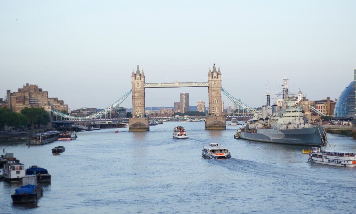 London ferries schedule