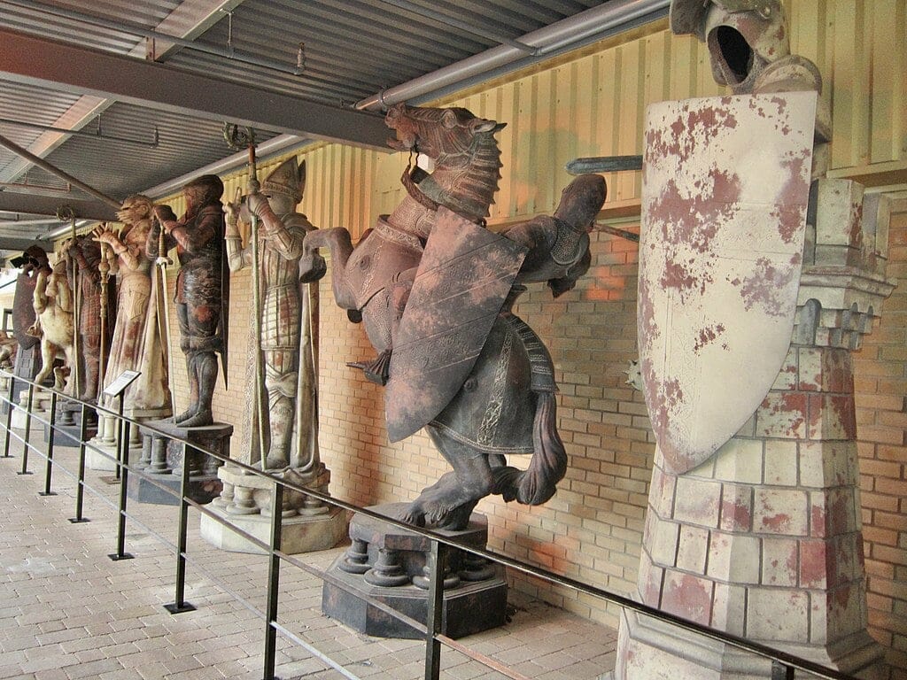 chess pieces Harry potter studios