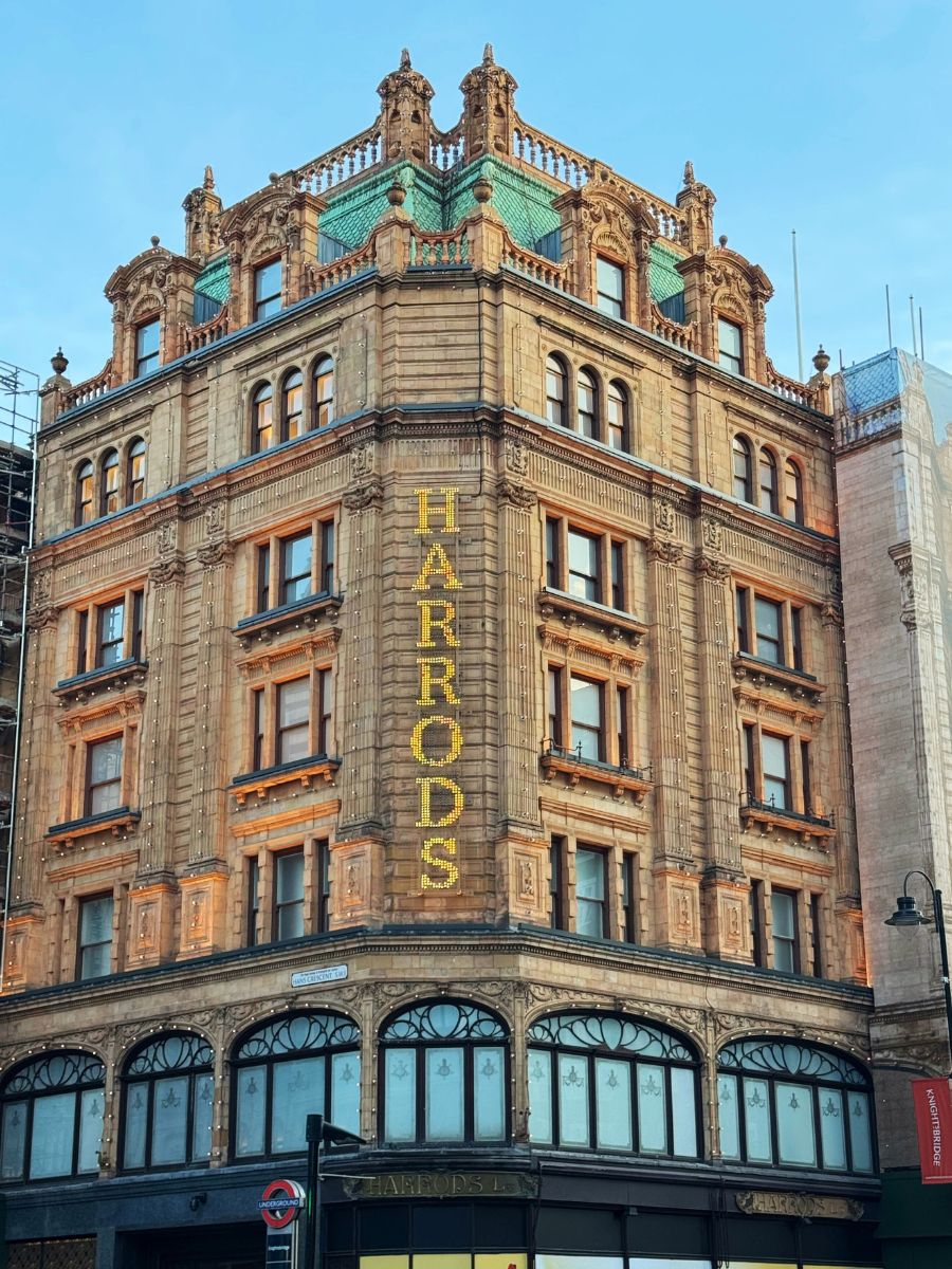 Shopping at Harrods in London in 3 days