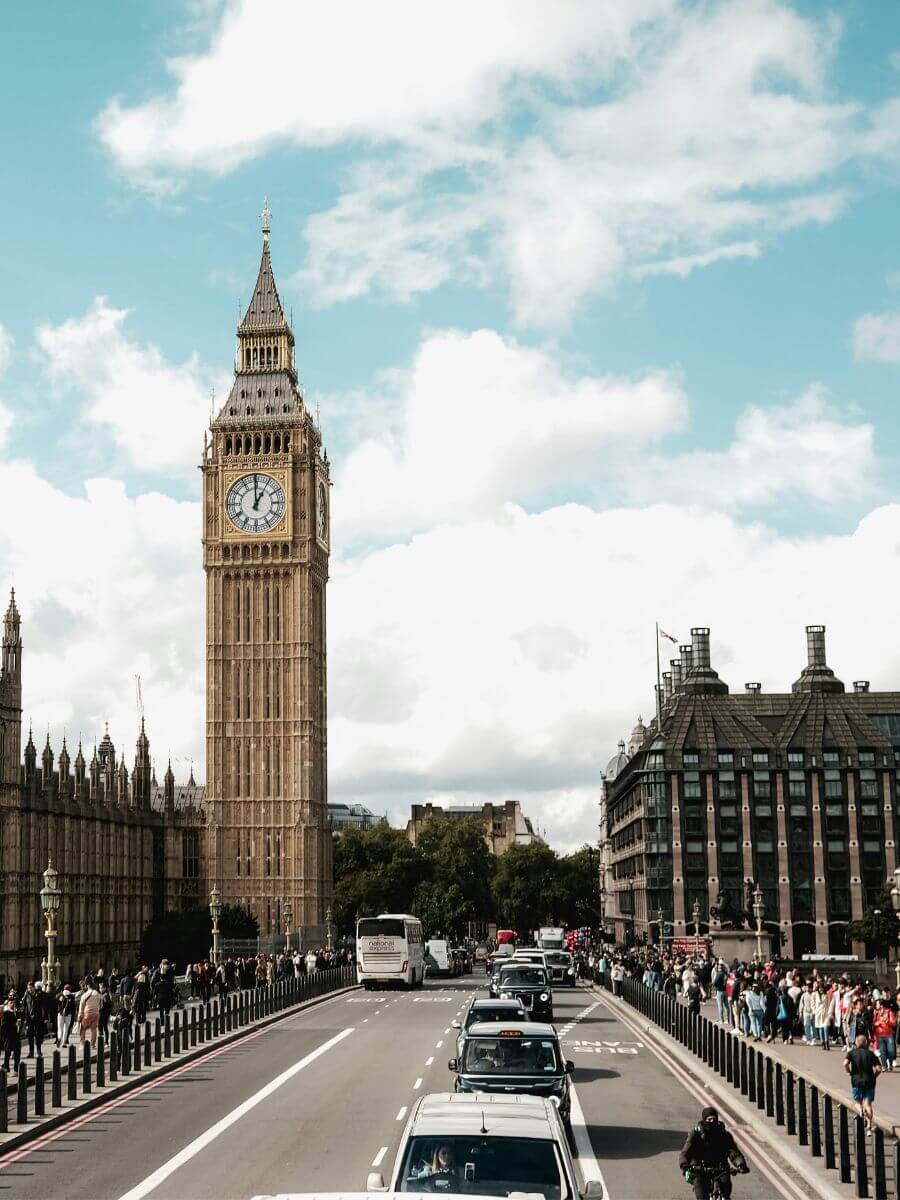Coach to Heathrow Airport