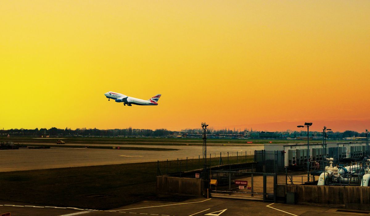 How to Get to Heathrow Airport from London